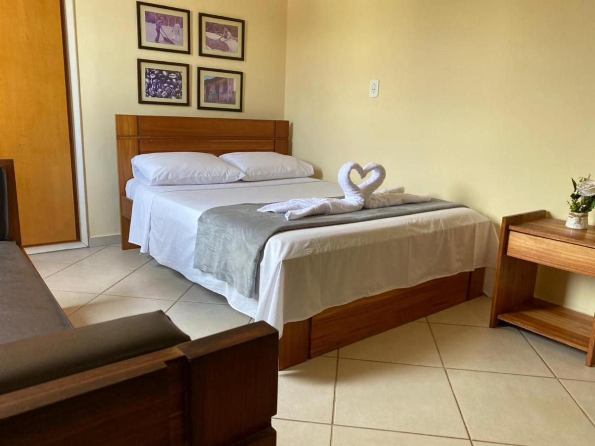 Hotel Cascata Capelinha エクステリア 写真